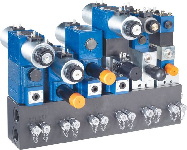 R900170967 MULTISTATION MANIFOLD 2HSR10-35/01D PHOSPHATED